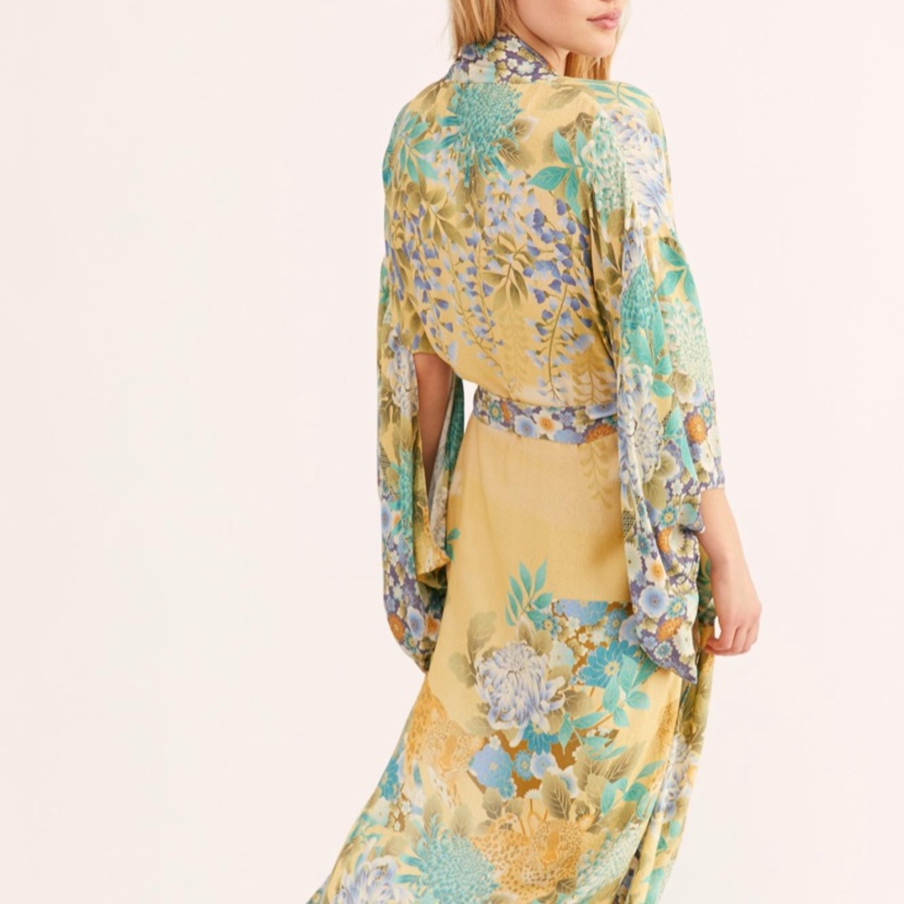 Spell Willow Robe Gem